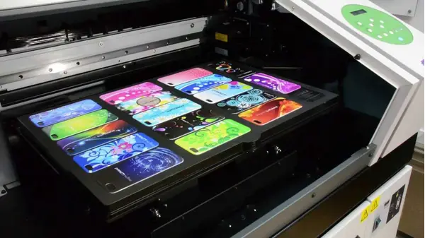 Direct UV printing with white